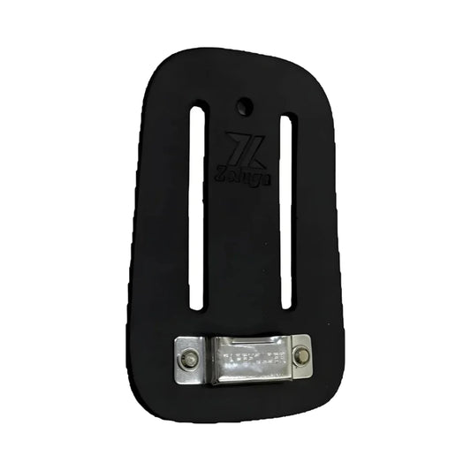Soporte de cuero negro para cinta métrica con hebilla metálica rectangular