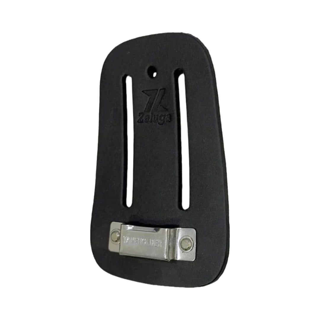 Soporte de cuero negro para cinta métrica, vista frontal con recorte