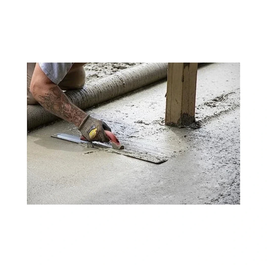Flotador de magnesio Marshalltown para concreto con extremo biselado y mango DuraSoft