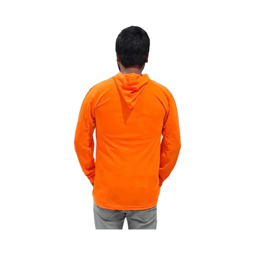 Camisa con capucha naranja, vista de espalda